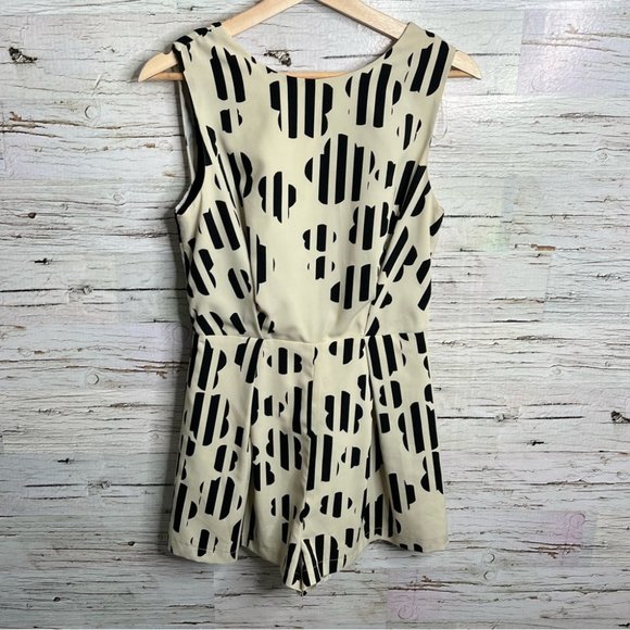 Topshop Pants - Topshop romper black cream ivory lace size 6